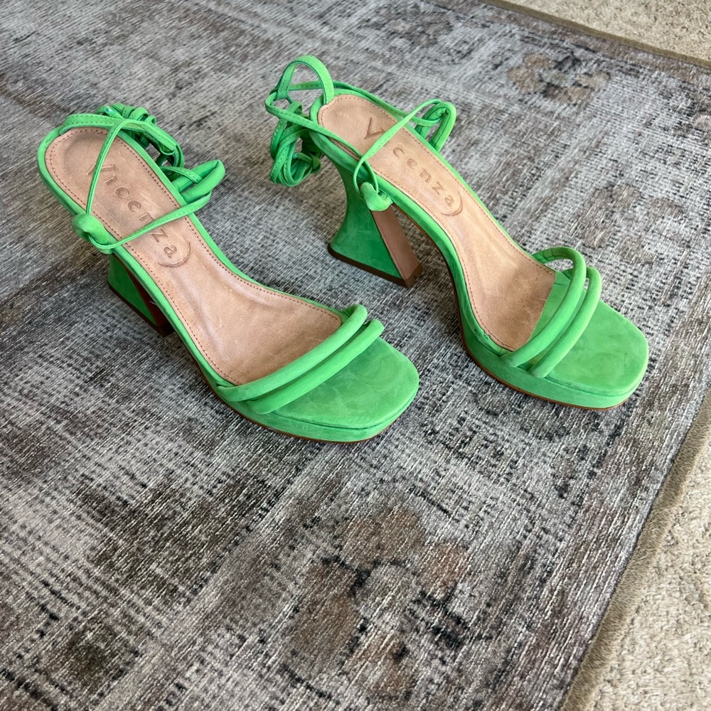 Vicenza Ankle Strap Sandals